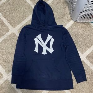 New York Yankee sweatshirt